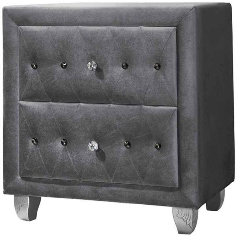 Deanna Gray 5 Piece Queen Bedroom Set